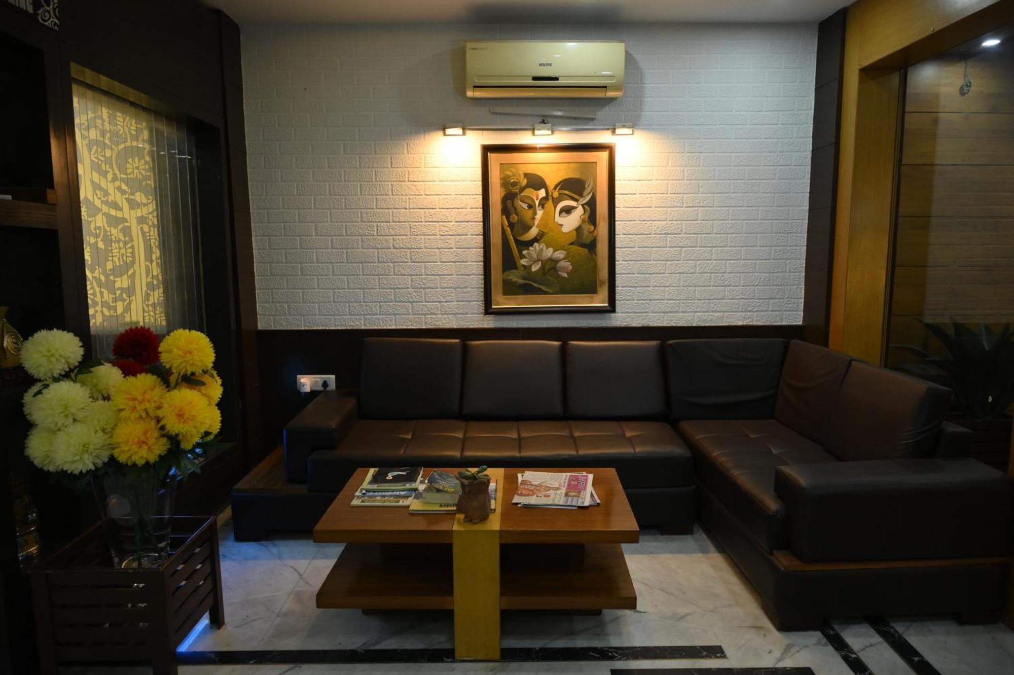 Hotel Dh ดารัมซาลา ภายนอก รูปภาพ