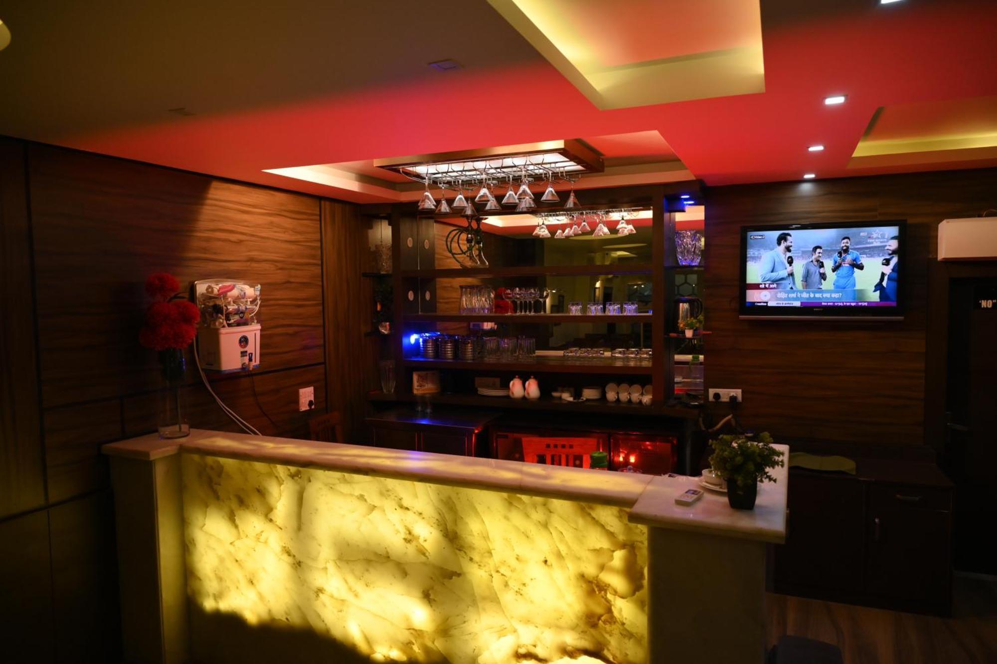 Hotel Dh ดารัมซาลา ภายนอก รูปภาพ