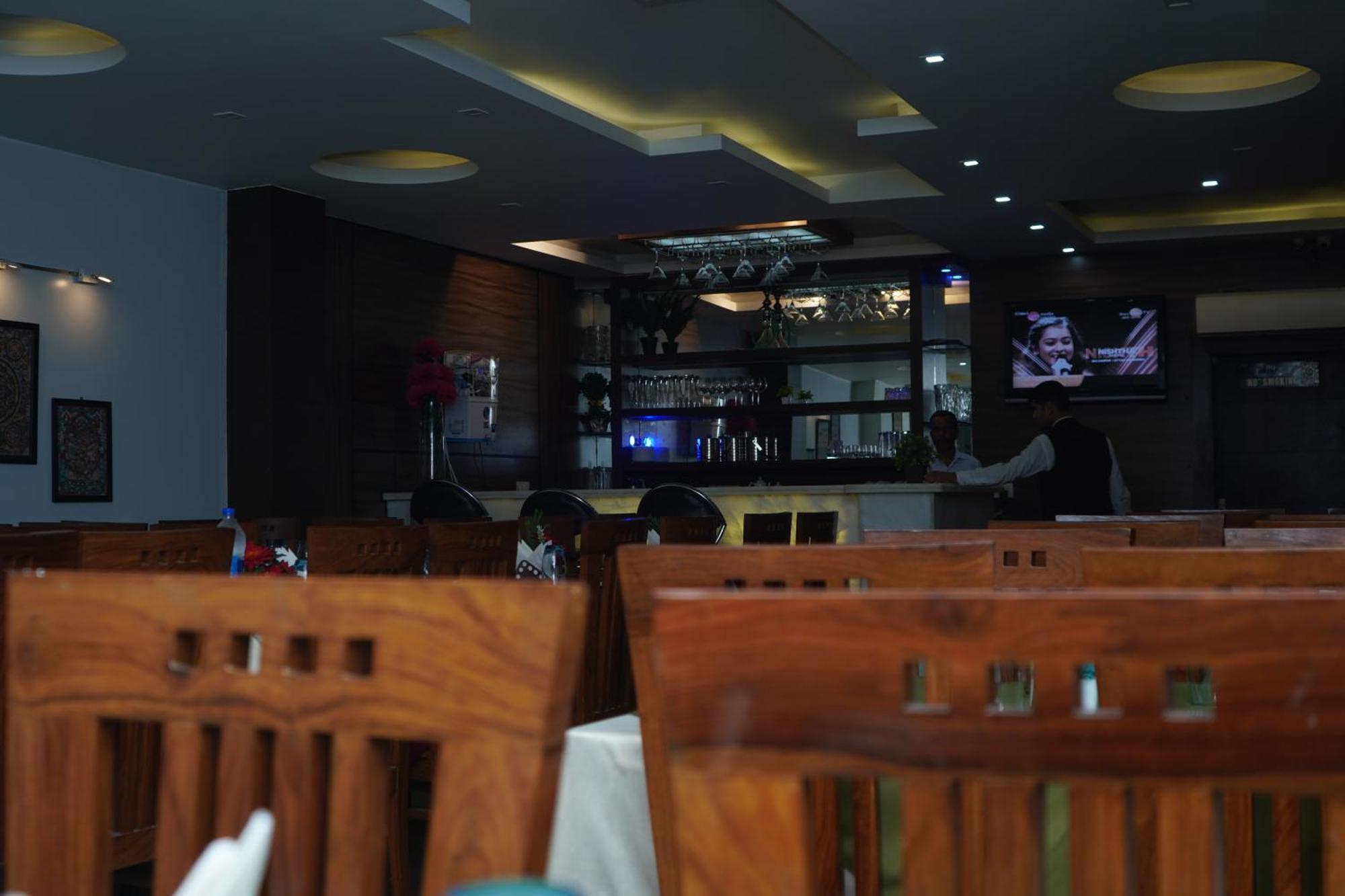 Hotel Dh ดารัมซาลา ภายนอก รูปภาพ