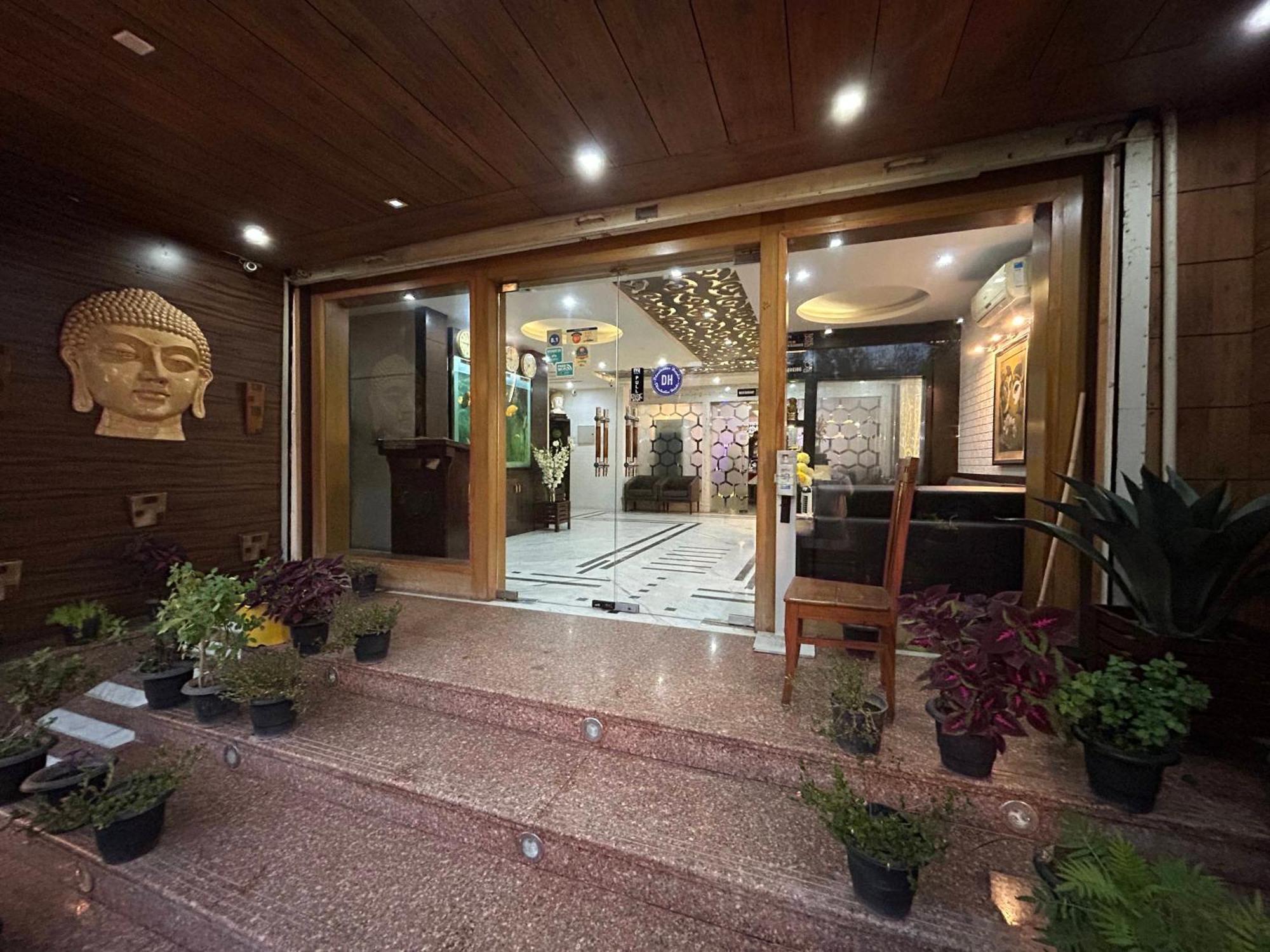 Hotel Dh ดารัมซาลา ภายนอก รูปภาพ