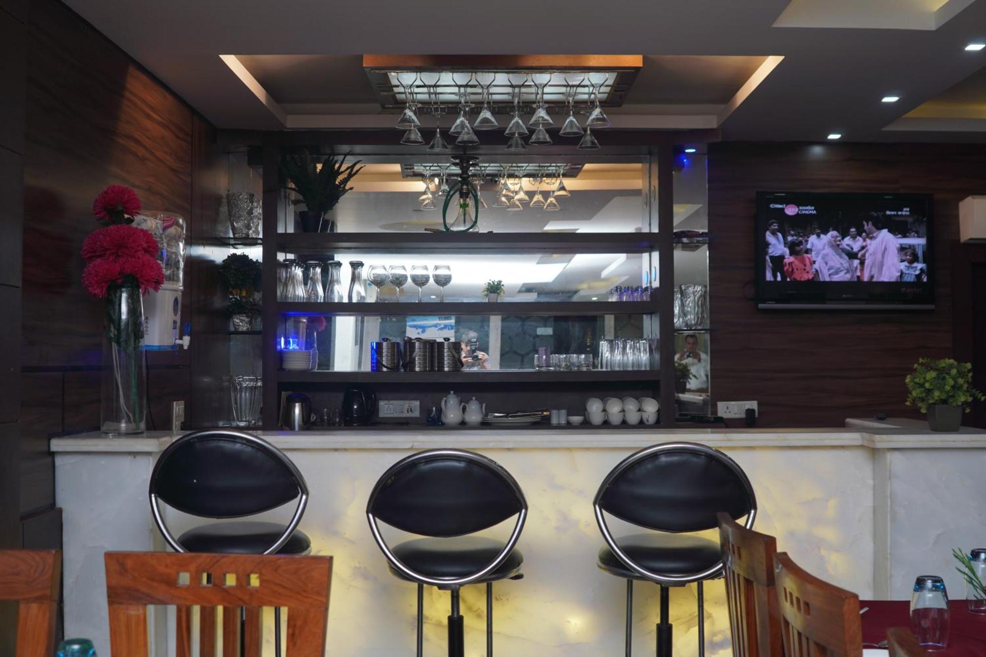 Hotel Dh ดารัมซาลา ภายนอก รูปภาพ