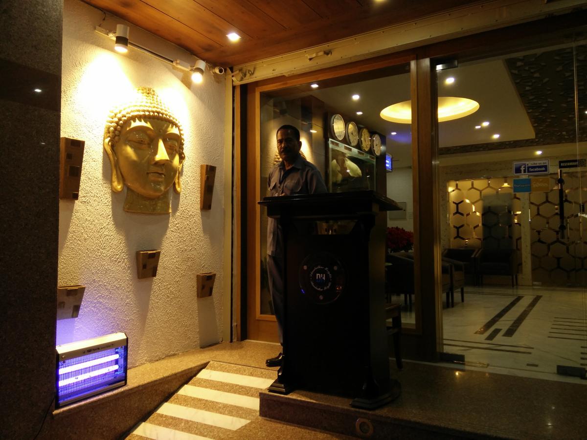 Hotel Dh ดารัมซาลา ภายนอก รูปภาพ